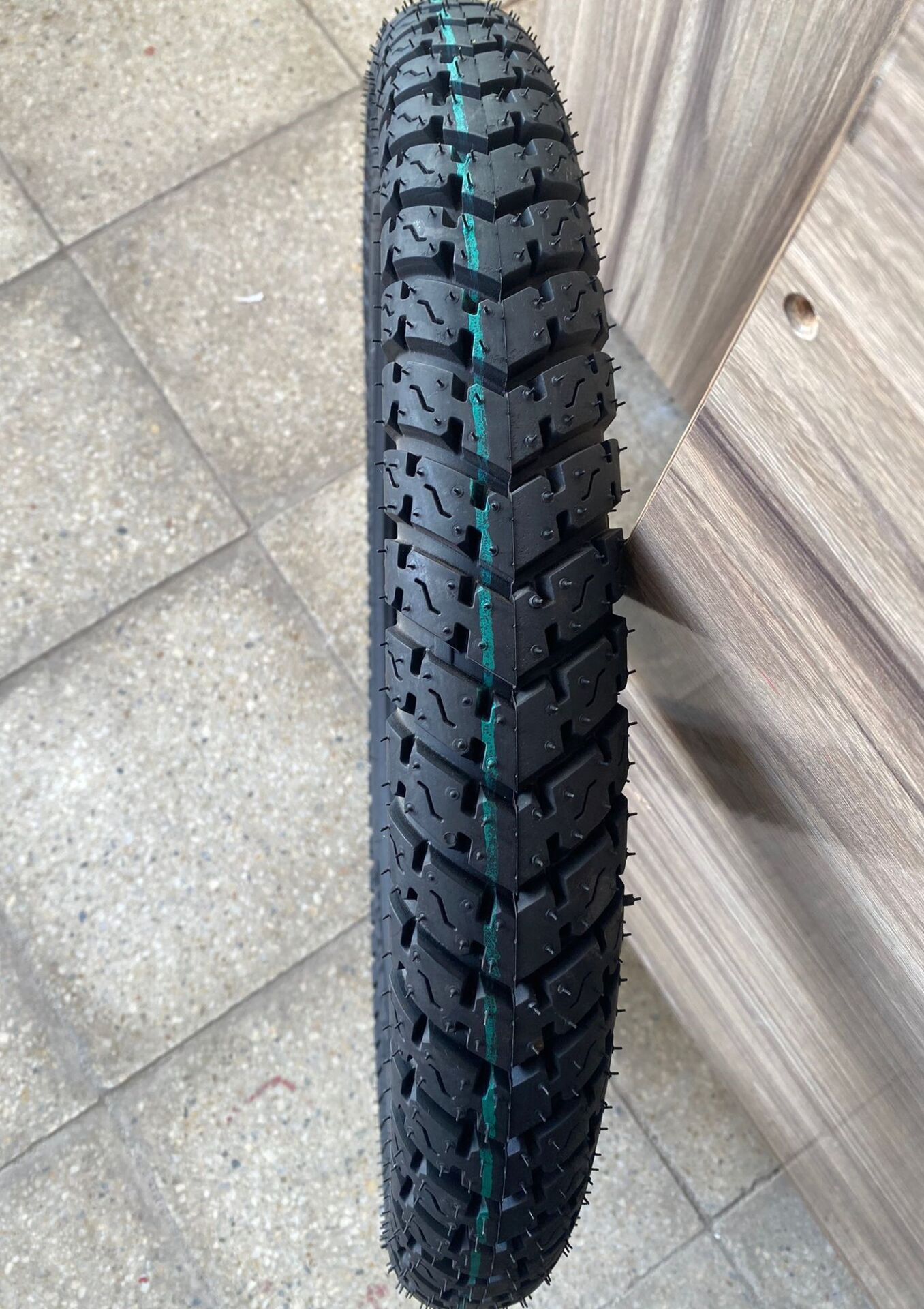 275-18 TUBELESS MAXRIDE MOTORSİKLET LASTİK